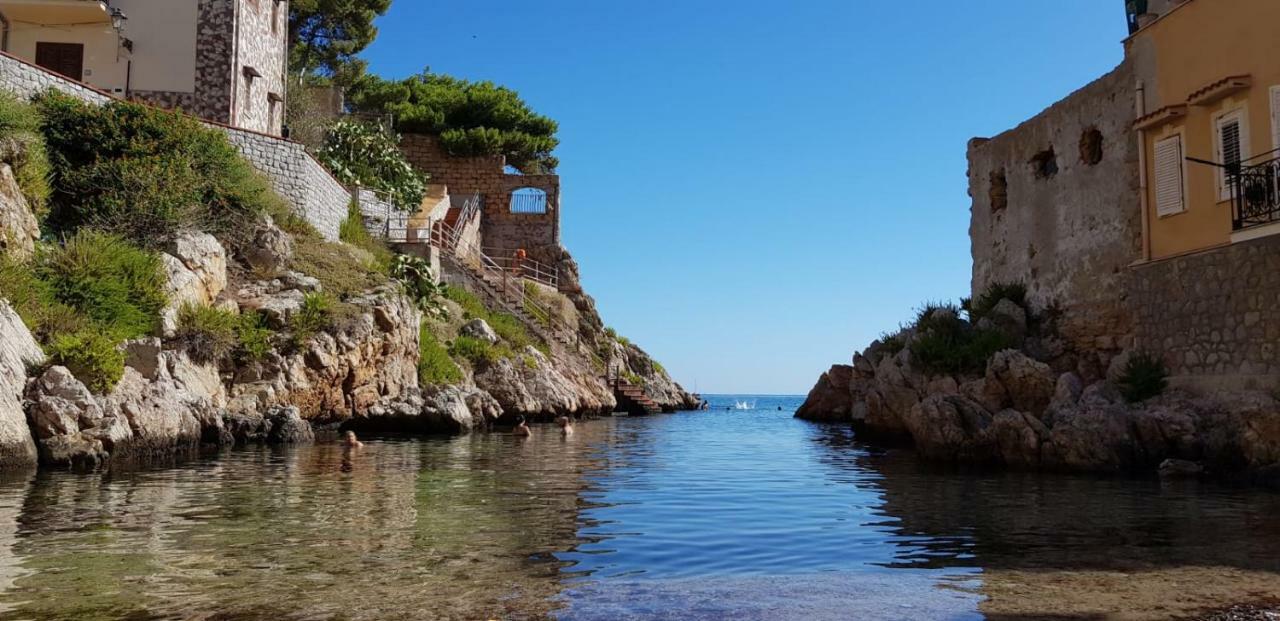 مبيت وإفطار سانتا فلافيا La Caletta المظهر الخارجي الصورة